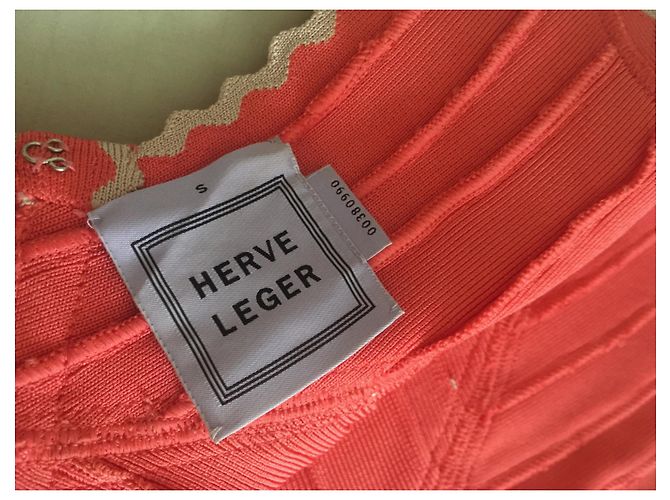 Herve Leger Kleid Koralle mit Rosa Häkeldetails - Ansicht 5