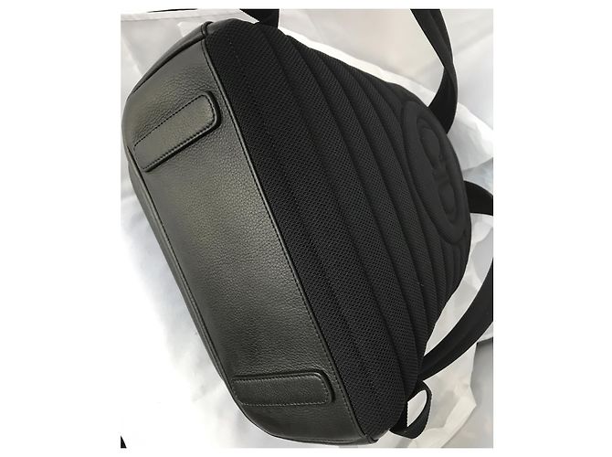 Christian Dior Collectors Backpack w/dustbag - view 8