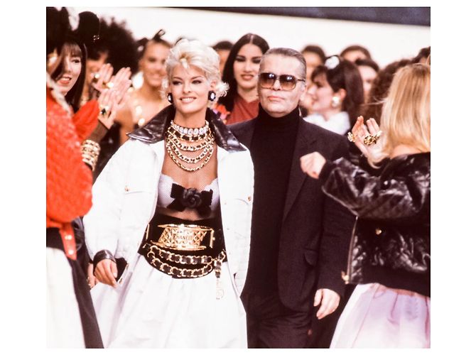 Chanel Collar icónico 90' Gold hardware - vista 6