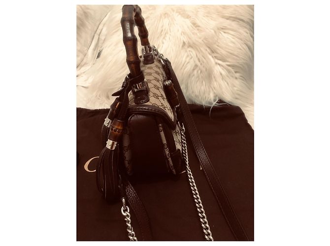 Bolsa de mão Gucci em couro marrom com alça de bambu - vista 11