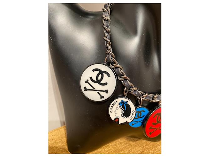 Chanel Collares Negro Blanco Roja Azul - vista 6