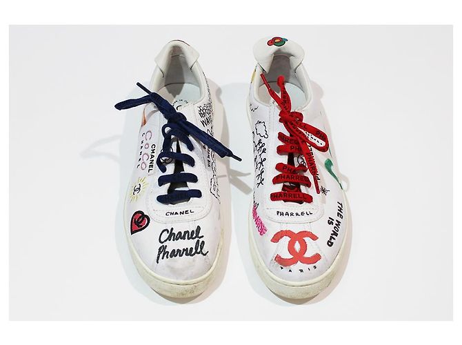 SNEAKERS CHANEL PHARRELL Bianco - vista 2