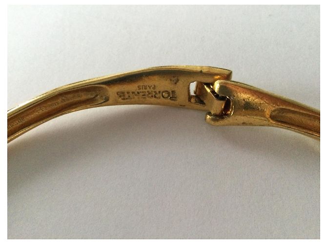 Set Gioielli Torrente Oro con Collare Orecchini a Clip e Spille D'oro - vista 5