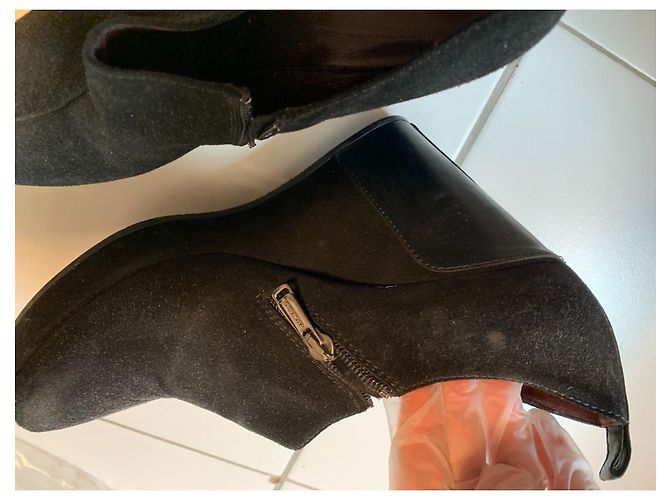 Bellissimo paio di scarpe scamosciate marca Vanessa Bruno Nero - vista 2