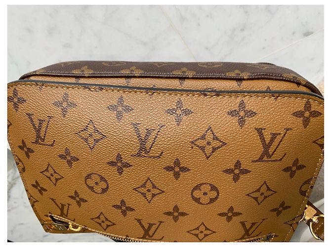 Metis Louis Vuitton Estuche de lona reversible MÉTIS AGOTADO Beige - vista 6