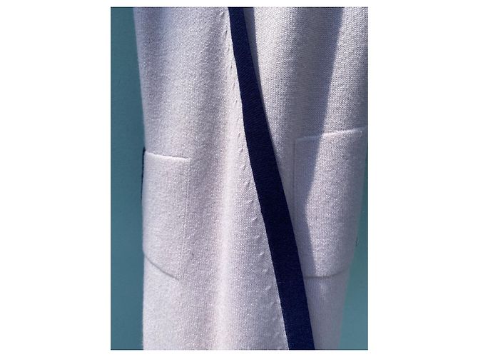 Chanel Strickkleid aus Kaschmir Lila und Marine Größe 36 - Ansicht 4