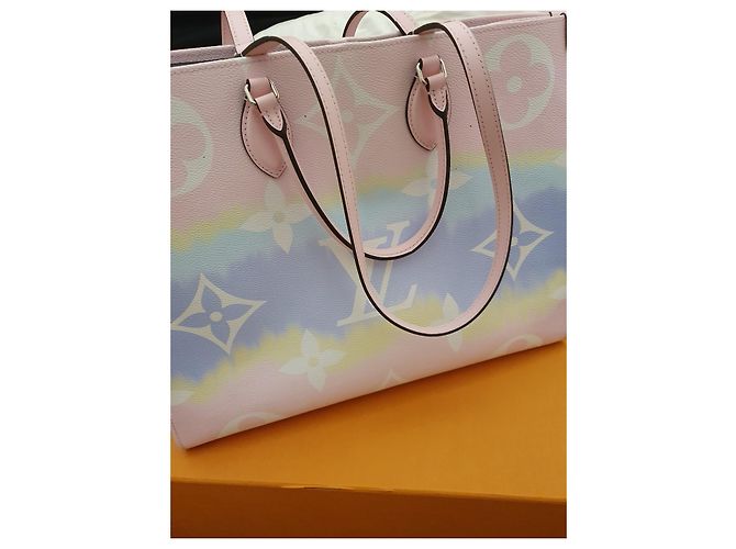 Louis Vuitton OnTheGo GM Monogram Giant Tote Rosa Giallo Azzurro Blu chiaro - vista 5
