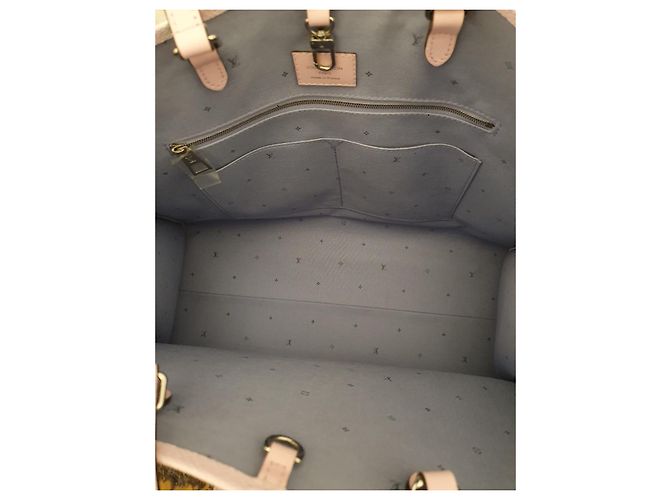 Louis Vuitton OnTheGo GM Monogram Giant Tote Rosa Giallo Azzurro Blu chiaro - vista 6