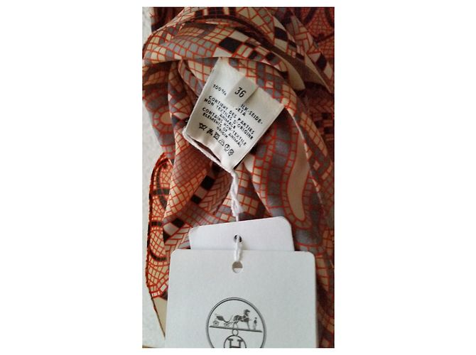 Hermès HERMES SEIDE BLUSE AUNAGE MOSAÏQUE À MANCHE PARACHUTE Mehrfarben - Ansicht 5