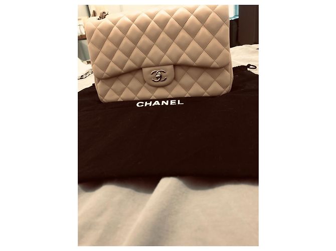 Timeless Borsa a mano Chanel Jumbo in pelle d'agnello argento - vista 3