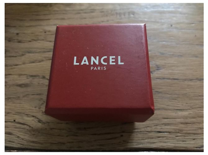 Portachiavi Lancel con dadi in smalto e lettere argentate Argento Bianco Rosso Viola scuro - vista 2