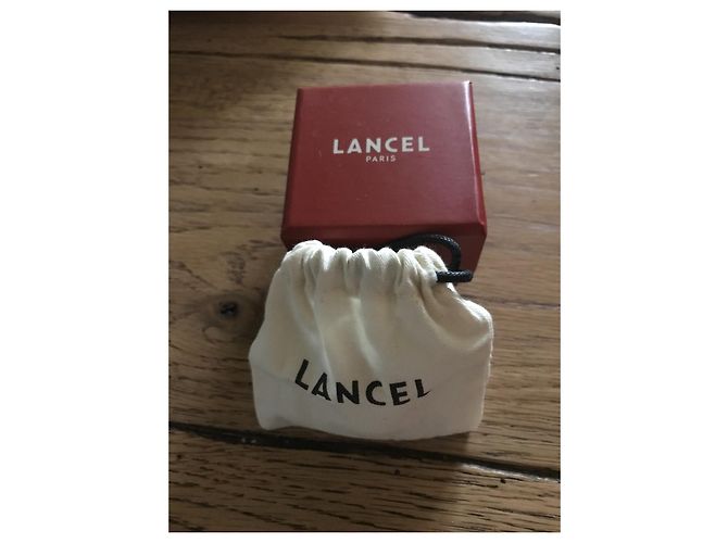 Portachiavi Lancel con dadi in smalto e lettere argentate Argento Bianco Rosso Viola scuro - vista 3