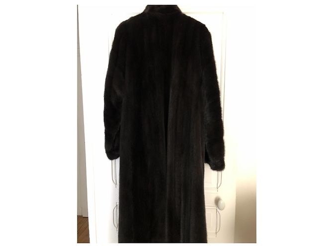 Abrigo de visón Yves Saint Laurent Negro Avellana - vista 2