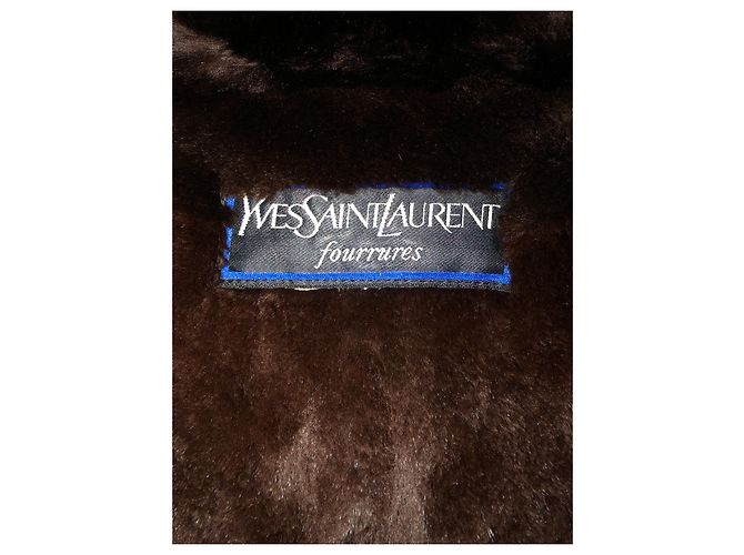 Abrigo de piel Yves Saint Laurent Verde oscuro - vista 2
