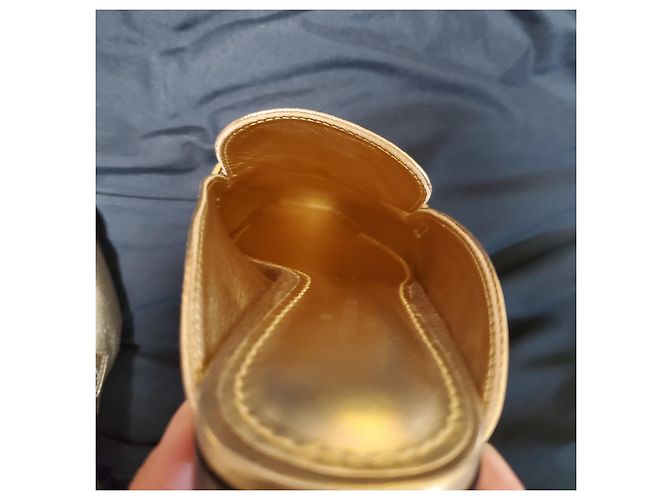 Autre Marque Sandali Louis Vuitton mules in pelle oro D'oro - vista 7