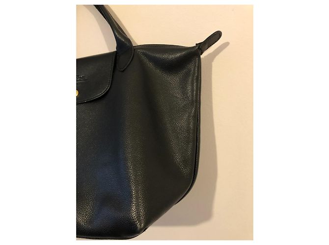 Longchamp schwarze Handtasche aus genarbtem Leder - Ansicht 11