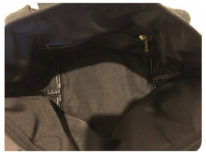 Longchamp schwarze Handtasche aus genarbtem Leder - Ansicht 13