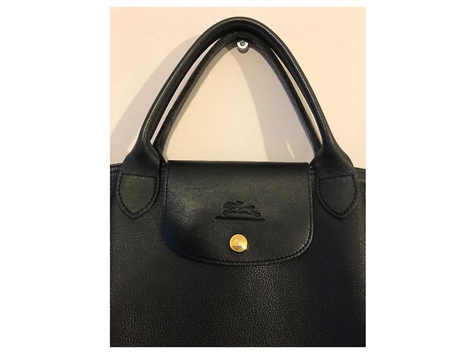 Longchamp schwarze Handtasche aus genarbtem Leder - Ansicht 3