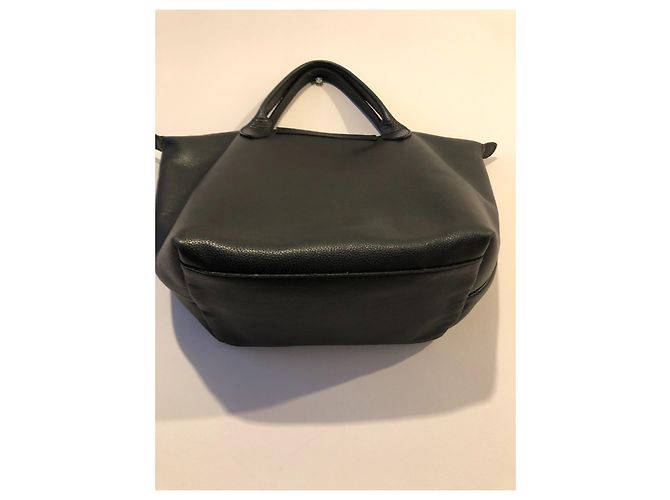 Longchamp schwarze Handtasche aus genarbtem Leder - Ansicht 9