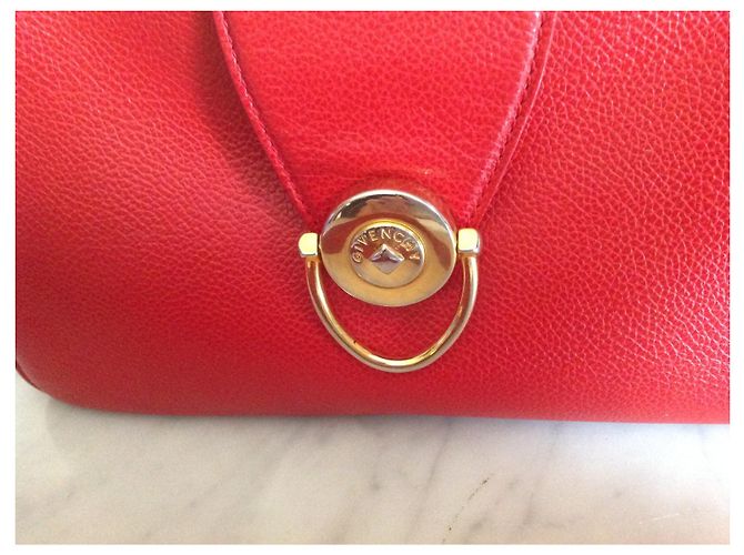 Borsa a tracolla Givenchy Obsedia in pelle martellata rossa Rosso - vista 3