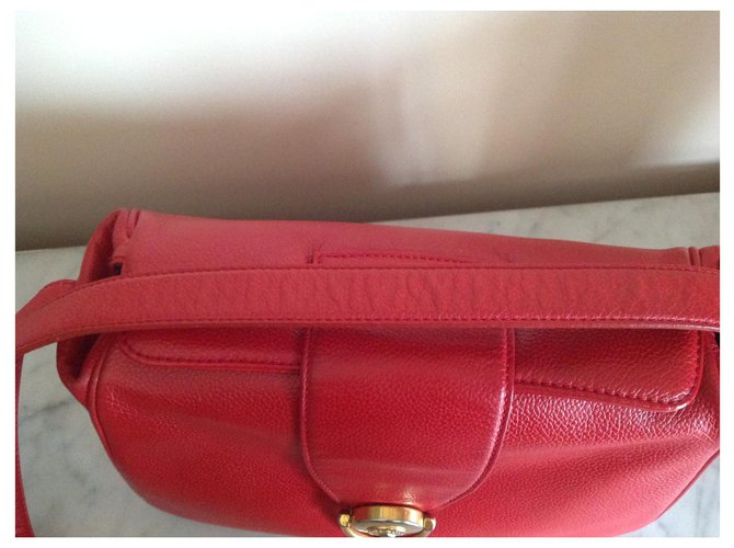 Borsa a tracolla Givenchy Obsedia in pelle martellata rossa Rosso - vista 4