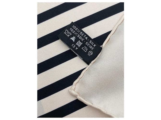 Cambon CHANEL Maxi-Schal 2021 Ecru Schwarz Beige Aus weiß - Ansicht 11