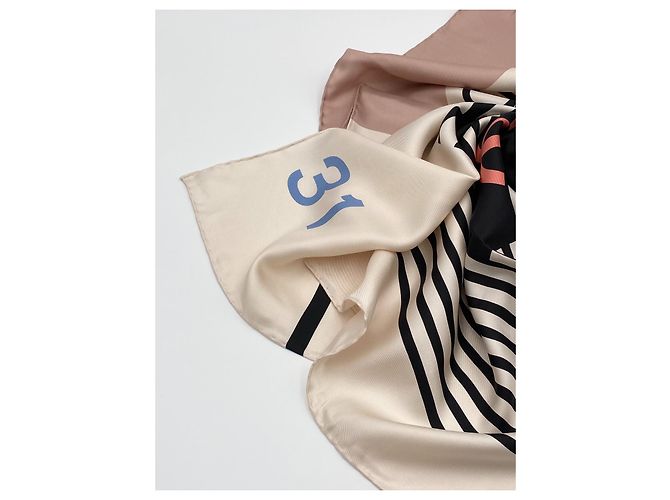 Cambon CHANEL Maxi-Schal 2021 Ecru Schwarz Beige Aus weiß - Ansicht 4