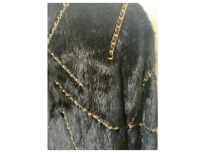 Moschino Felljacke Schwarz mit Lederdetails und Kette - Ansicht 3