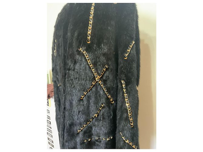 Moschino Felljacke Schwarz mit Lederdetails und Kette - Ansicht 5
