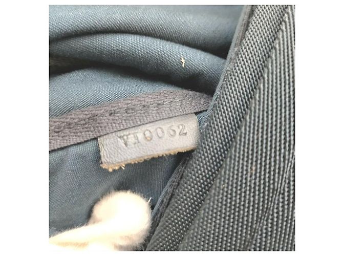 Louis Vuitton Sac à langer bleu marine Monogram Mini Lin Denise - vue 4
