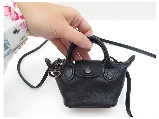 NUOVA MINI BORSA A MANO LONGCHAMP LE PLIAGE ATTRAVERSO XS BANDOULIERE IN PELLE NERA - vista 5