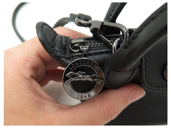 NUOVA MINI BORSA A MANO LONGCHAMP LE PLIAGE ATTRAVERSO XS BANDOULIERE IN PELLE NERA - vista 7
