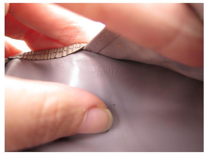 CARTERA INTERNACIONAL LOUIS VUITTON DE PIEL EPI CARTERA CARTERA Gris pardo - view 18