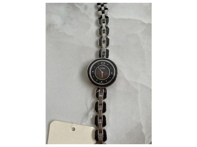 Fendi Uhr aus silberfarbenem Metall - Ansicht 3