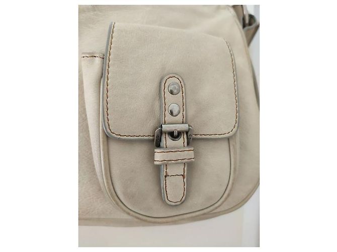 Bolso de mano Christian Dior Gaucho en cuero blanco roto - vista 5