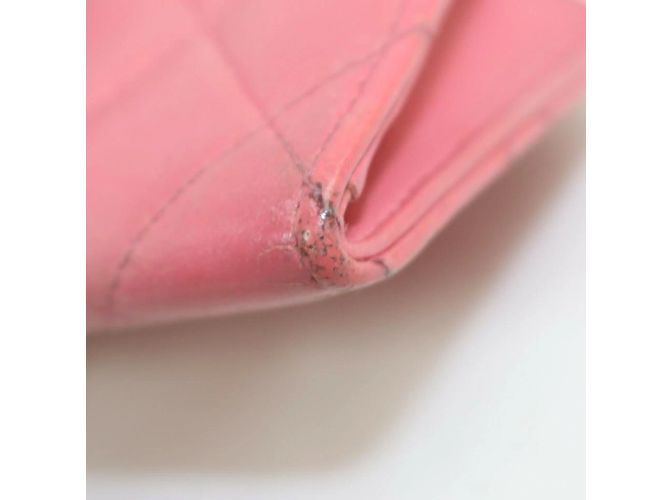 Chanel Schlüsselanhänger aus gestepptem Lammleder in Rosa - Ansicht 5