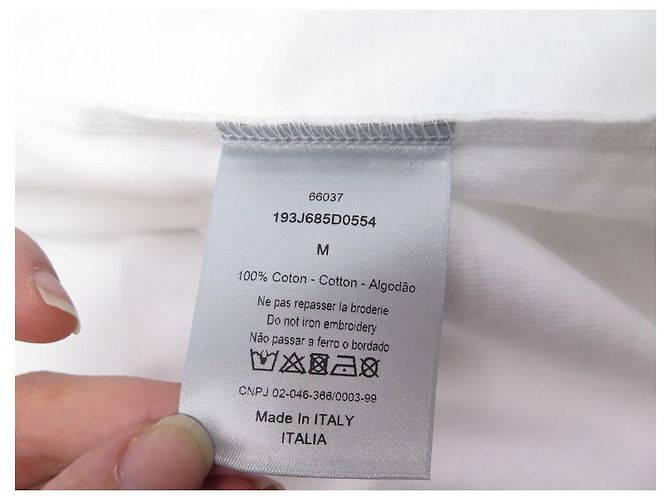 Christian Dior T-SHIRT NOVA OVERSIZED DIOR E KENNY SCHARF 193J685D0554 2021 BRANCO + CAIXA - vista 6
