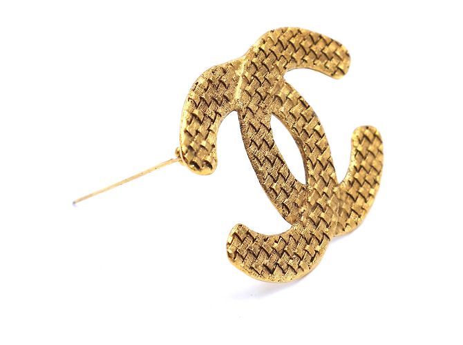 Spilla testurizzata intrecciata in oro CC Chanel D'oro - vista 8