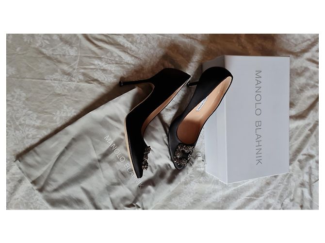 Manolo Blahnik hangisi black  105 mm - vista 6
