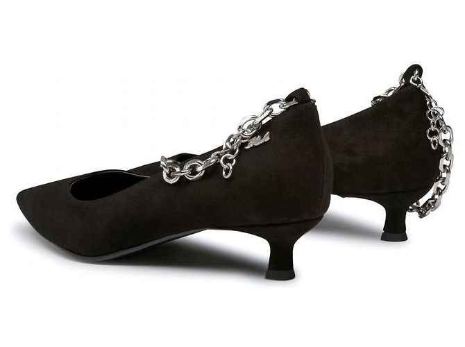 Zapatos de Tacón Karl Lagerfeld Negros de Ante con Cadena Plateada - vista 3
