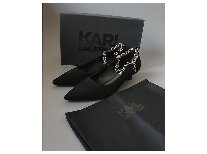 Zapatos de Tacón Karl Lagerfeld Negros de Ante con Cadena Plateada - vista 4