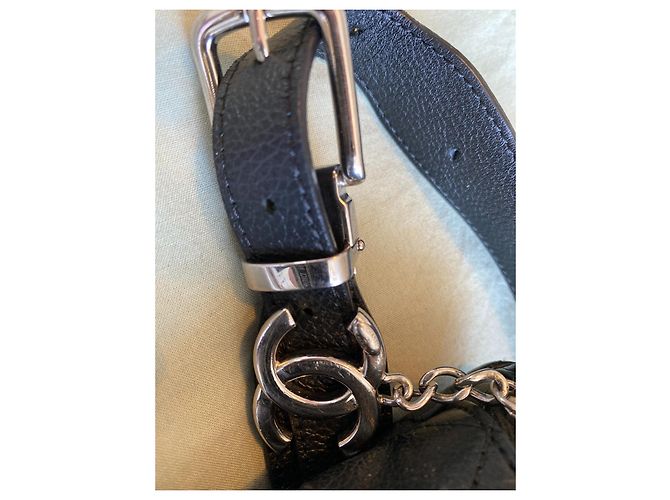 Girl Marsupio Chanel modello Uniform Nero - vista 2