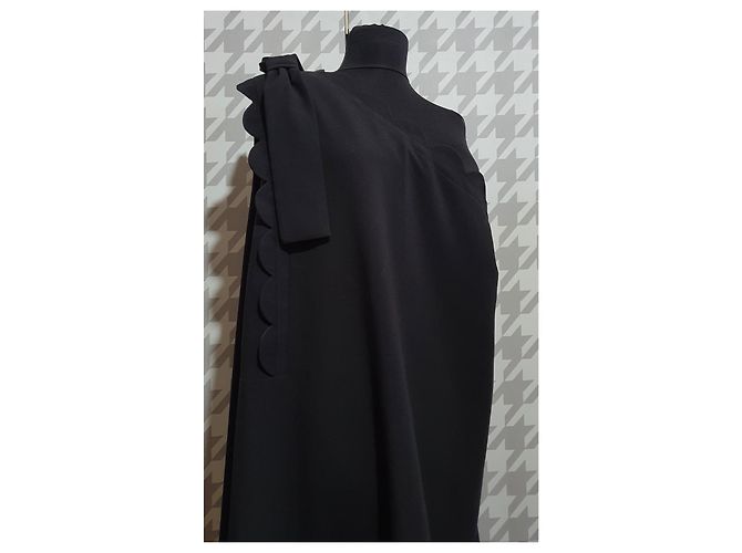 Victoria Beckham x Target Schwarzes One Shoulder Kleid mit Rüschen - Ansicht 4