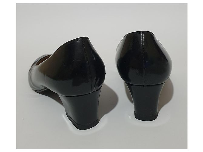 Décolleté Bruno Magli in vernice nera Nero - vista 5