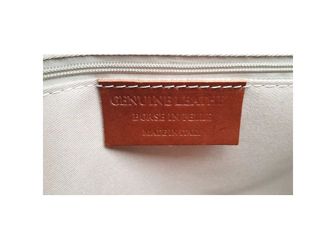 Autre Marque Borsa a mano Carla Ferreri in pelle beige - vista 8