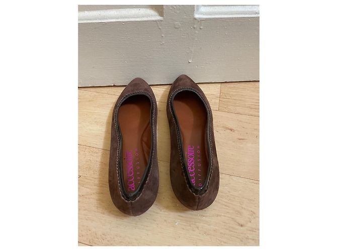 Autre Marque Ballerine Accessoire Diffusion in scamosciato marrone - vista 3