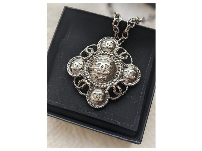 Collana Chanel Gripoix CC Rutenio B18 UN Nero - vista 14