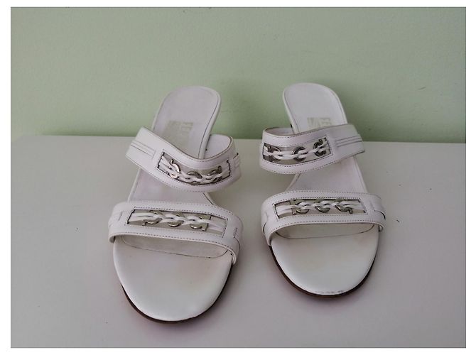 Sandali Salvatore Ferragamo in pelle bianca 36 Bianco - vista 3