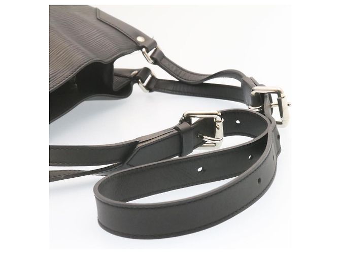 LOUIS VUITTON Epi Mandara MM Bolso de hombro Negro M58892 autenticación 22773 - vista 7