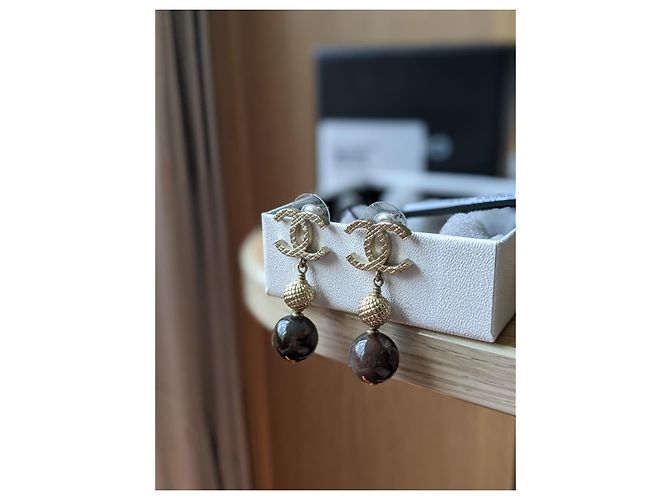 CHANEL B16 Orecchini pendenti con goccia di perle Multicolore - vista 2